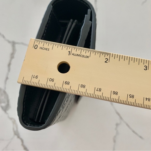 [🌟PRICE FIRM] GUCCI Cat Crystal Guccissima Monogram Logo Embossed Leather Wallet - Picture 7 of 16